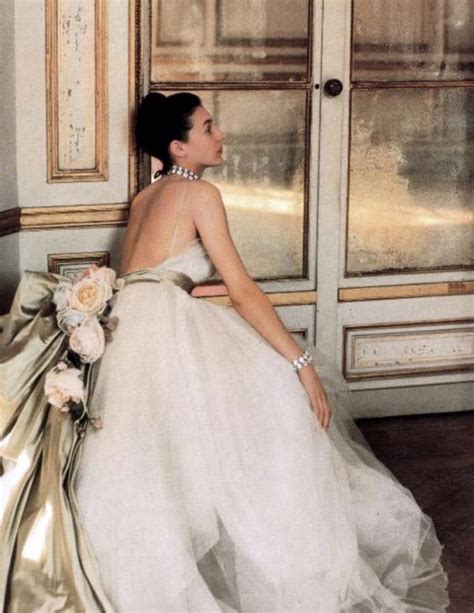 christian Dior wedding dress 1947